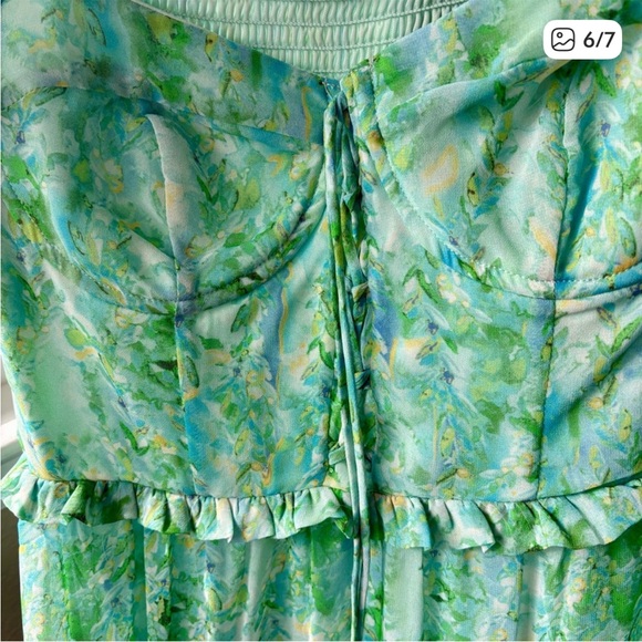 ASTR The Label Bustier Puff Sleeve Midi
Dress Green Blue Floral M - Picture 6 of 7